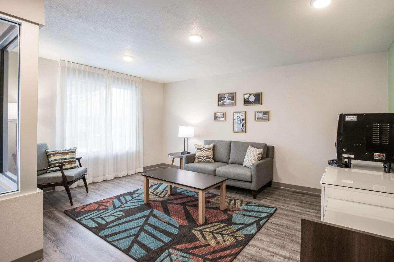 Woodspring Suites Detroit Madison Heights Esterno foto