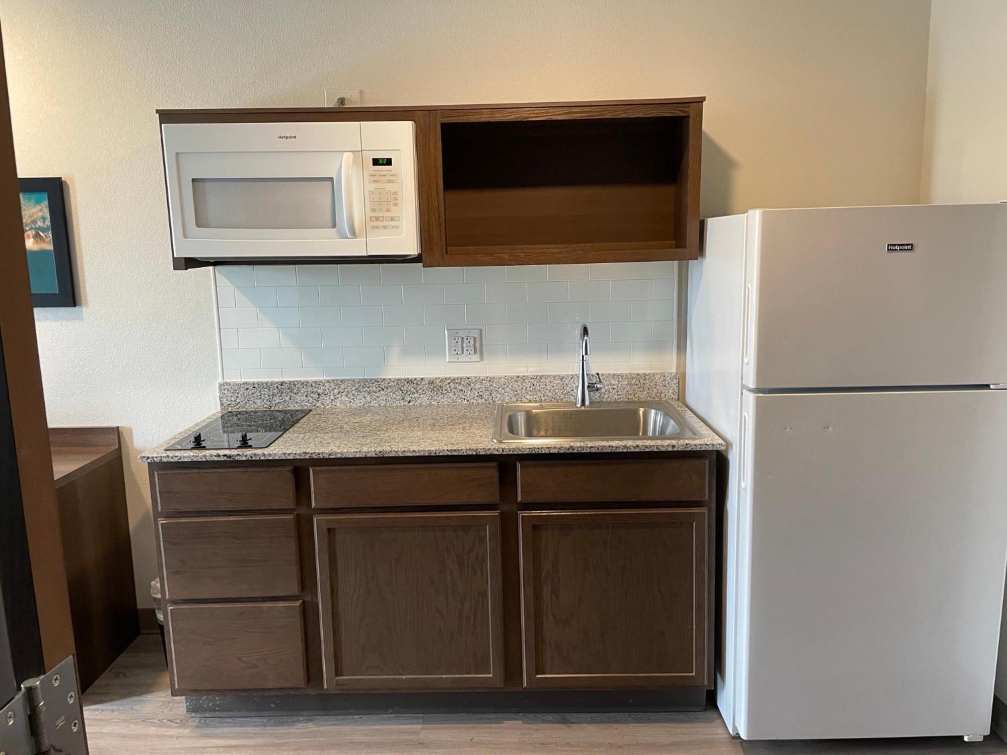Woodspring Suites Detroit Madison Heights Esterno foto